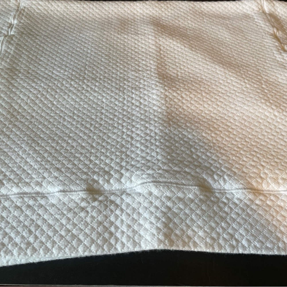 King Quilted Pillow Shams, Diamond Pattern, Set of Two - Picture 3 of 10